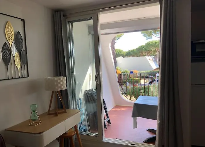 Appartement En Bord De Mer, à *