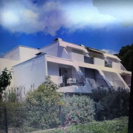 En Bord De Mer, A Apartman *